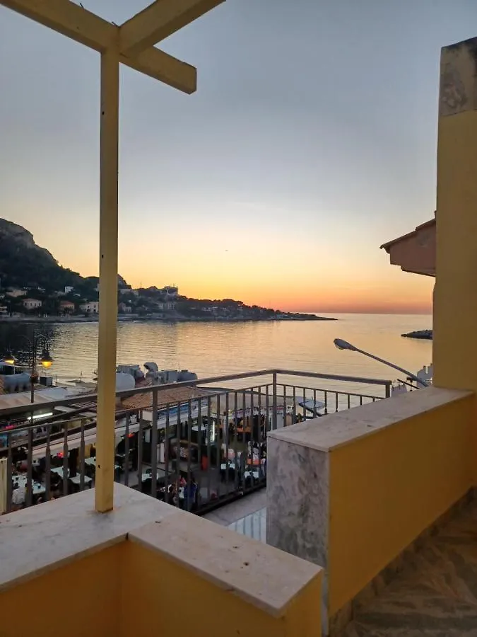 La Casetta Al Mare Palermo Italy