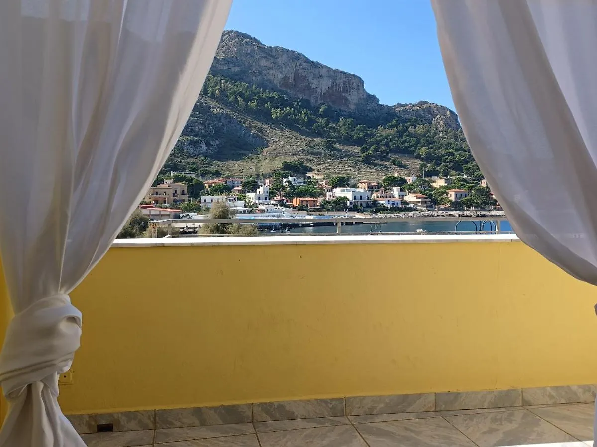 La Casetta Al Mare Palermo Holiday home