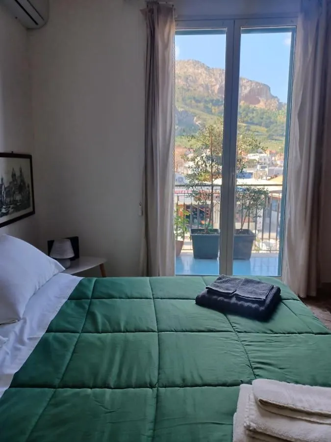 Holiday home La Casetta Al Mare Palermo Italy