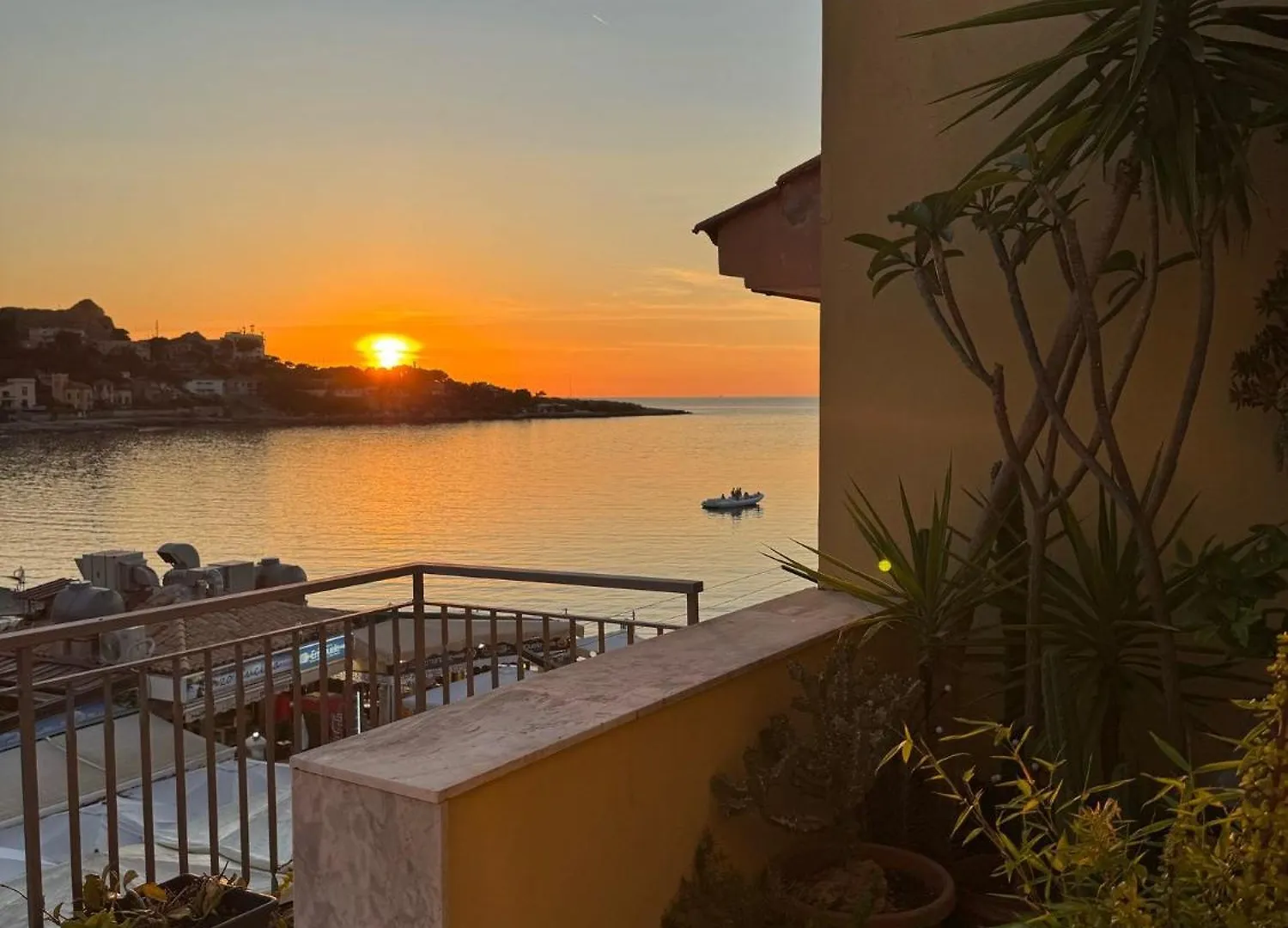 La Casetta Al Mare Palermo Italy